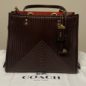 COACH Rogue 30
